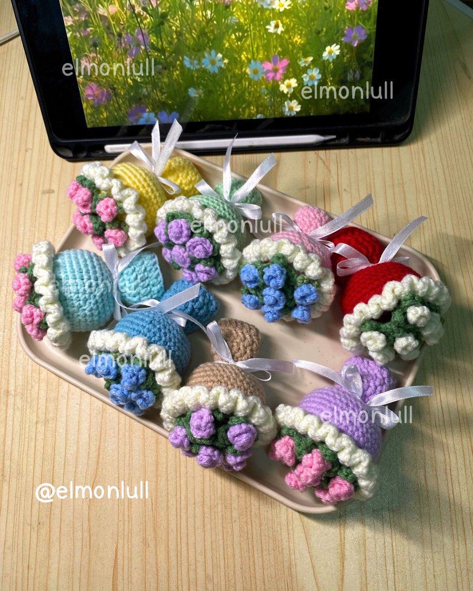 LChotima's tweet photo. ช่อดอกไม้(จิ๋ว)ร้านเค้าก็มีนะ🌷💐
🍥 ไม่แห้งไม่เหี่ยว!
🍥ให้แฟน ให้เพื่อน
ช่อละ 105.- คัสตอมสีได้ด้วยน้า💗🎁✨🌻
#ช่อดอกไม้ #พวงกุญแจช่อดอกไม้ #พวงกุญแจ #ของขวัญให้แฟน https://t.co/bzNYpBpL3p