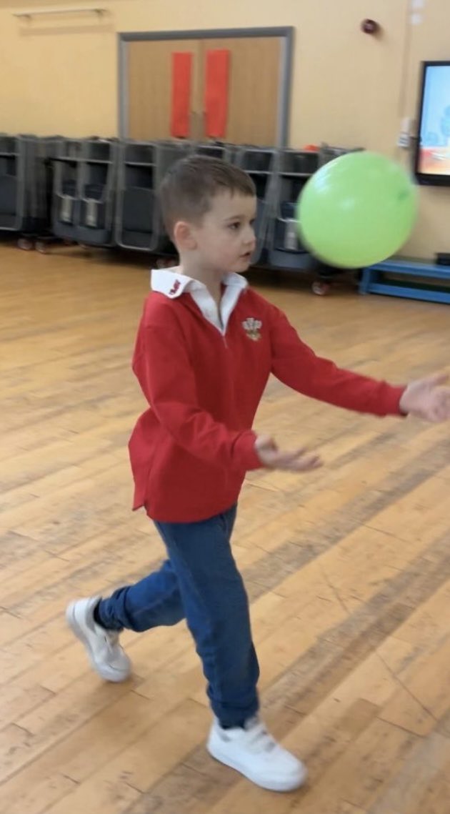 NantCelynBase's tweet photo. Today we celebrated Mr Urdd’s 50th birthday 🥳 We danced to Welsh music and listened to Welsh nursery rhymes 🎶 
Pen-blwydd Hapus Mistar Urdd 🎈🎊🎁 @nantcelynschool https://t.co/HVGif4syZd