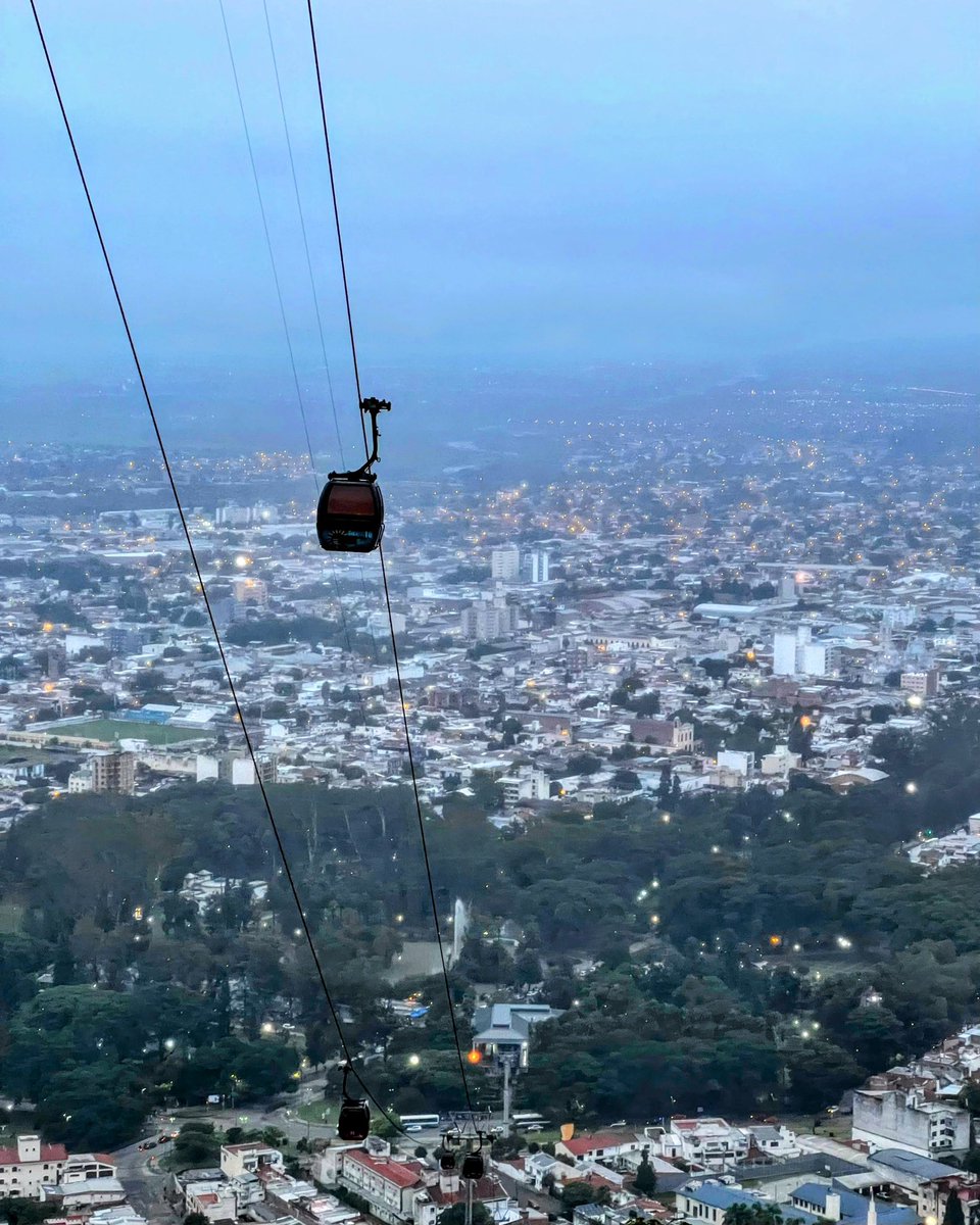 juanxj56's tweet photo. @orsoladelzenero #funivia
#Salta 🇦🇷🩵 https://t.co/vCGDSmPjyv