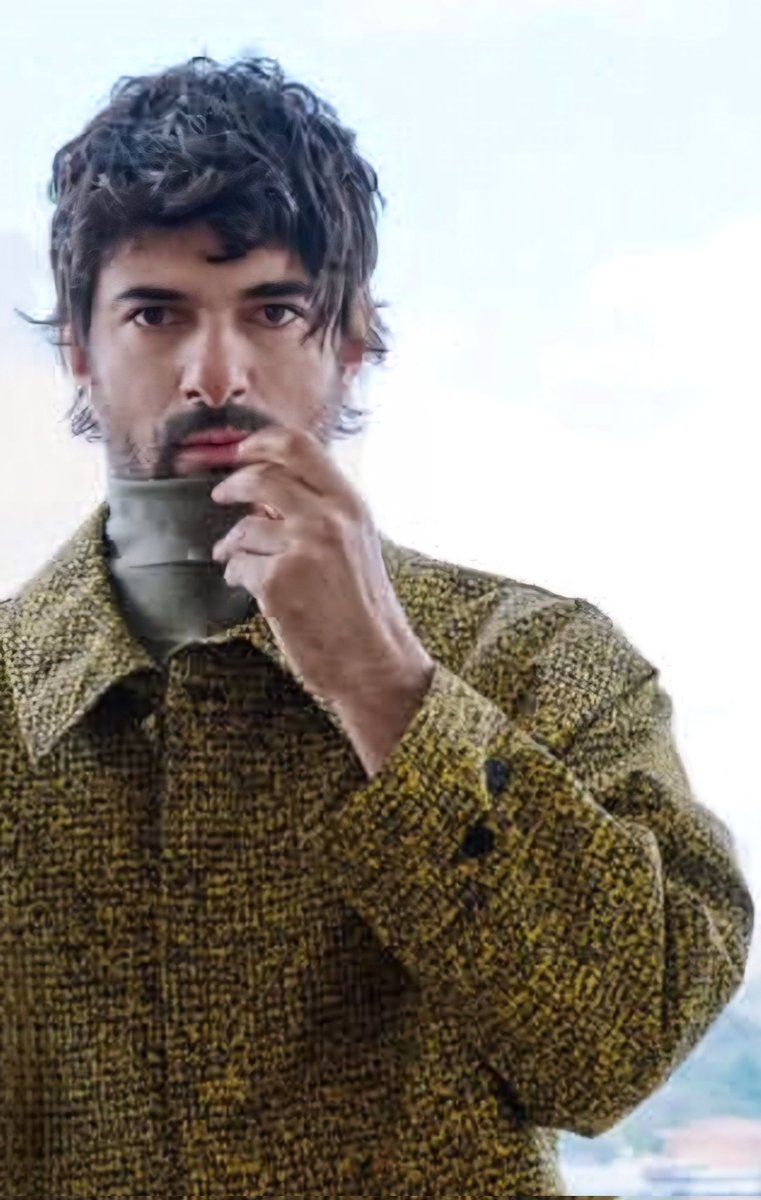 <a href="/birsenaltuntas1/">birsenaltuntas</a> Merhaba Birsen Hanım Engin Akyürek'in yeni bir projesi var mı? Lütfen cevapsız bırakmayın. #EnginAkyürek #dizi
 <a href="/birsenaltuntas1/">birsenaltuntas</a>