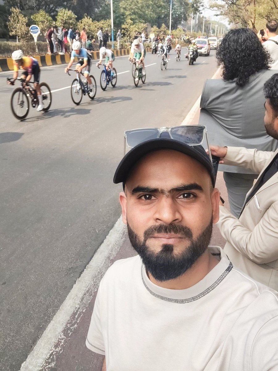 PranitBhoir10's tweet photo. पुणे ग्रँड चॅलेंज टूर-२०२६ 🚴

#punegrandtour #pune
#PuneGrandTour2026
#GatewayToDeccan
#PuneGrandTour
#PuneCycling #Pune https://t.co/6vDbPWzaum