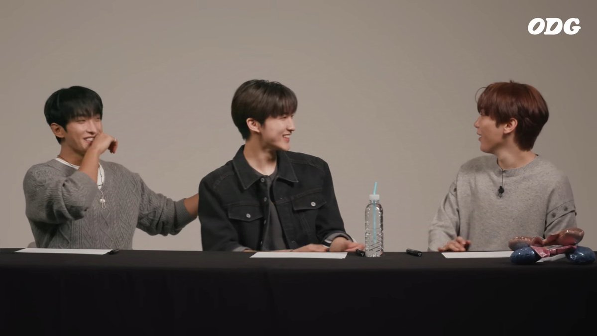 caratstalk's tweet image. [17s] Nangis banget yang di odg bareng dokyeom seungkwan 5 tahun lalu sekarang udah segede ini bahkan lebih tinggi dari seungkwan 😭😭😭😭 BENERAN UDAH JADI OM OM 😭😭😭