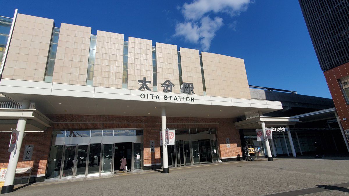 ジョニアカーン tweet media