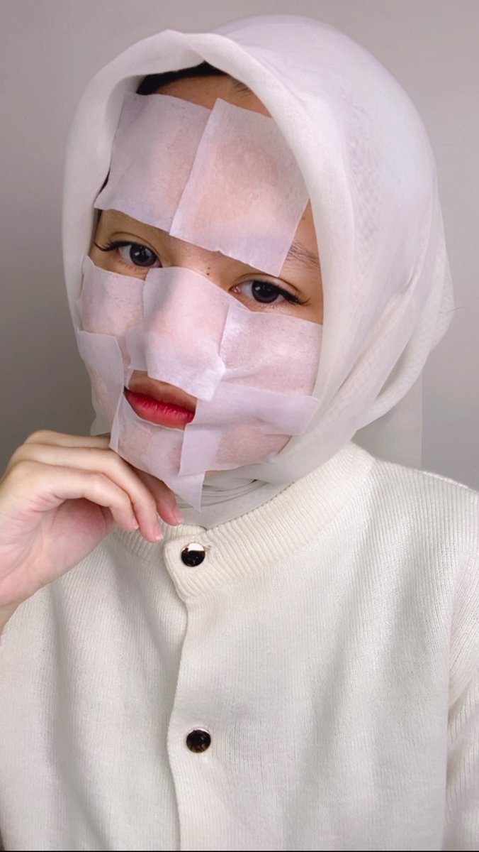 maylithara's tweet photo. 🧏🏻‍♀️ Hacks Kulit Anti Rewel 🧏🏻‍♀️
[Korean🇰🇷 Skincare Episode]

Yes, war is over!
Si oily acne-prone skin ini finally nemu mist toner yang gentle with low pH formula, bisa buat ☀️ &amp; 🌙 trus efeknya nampol dikulit!
Tinggal swipe or CSM method on your face and it’s done! https://t.co/QmihVLU3gz
