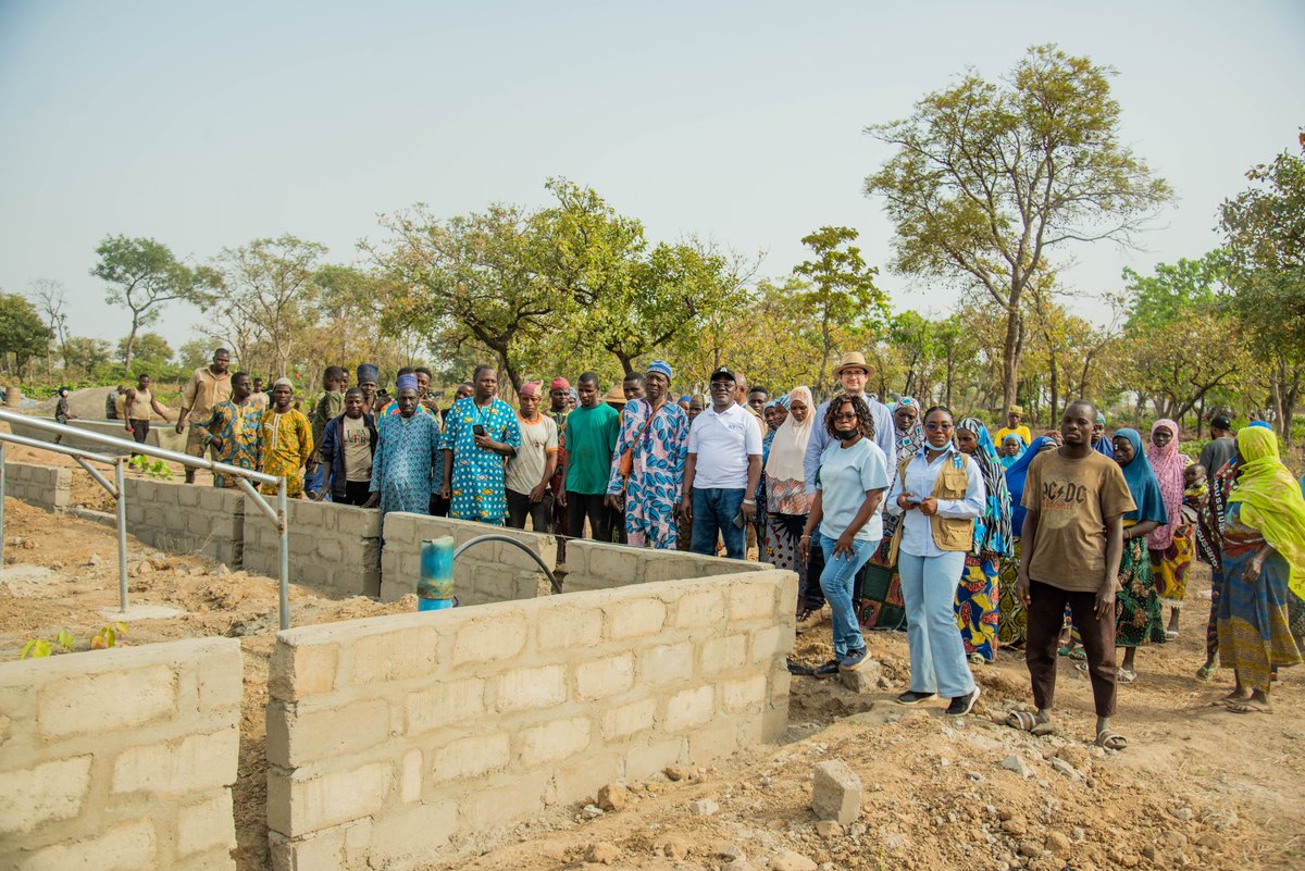 PNUDBenin's tweet photo. L’eau est un facteur clé de résilience des pop aux #changementsclimatiques.
Dans la commune de Djougou, le #PRRéCAZ réalise des forages pastoraux &amp; retenue d’eau pour éleveurs &amp; agriculteurs. Ils contribueront aussi à réduire les conflits liés à la transhumance. @BelgiqueauBenin https://t.co/ScExxJLI04
