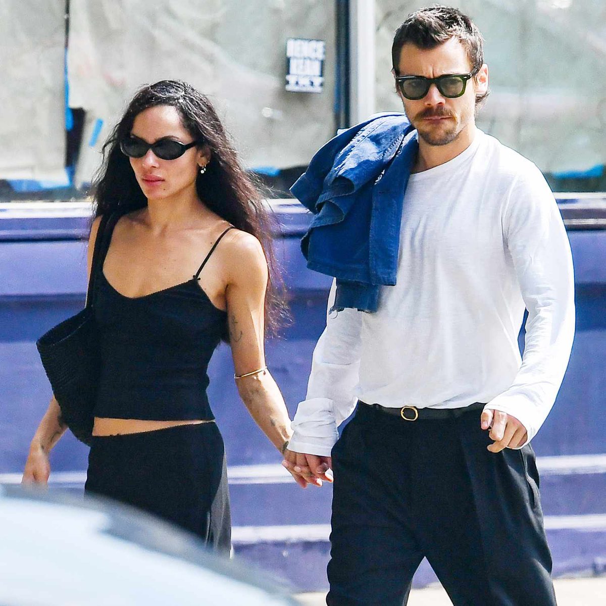 updatecharts's tweet image. Zoë Kravitz acha que Harry Styles é sua ALMA GÊMEA, segundo PageSix.