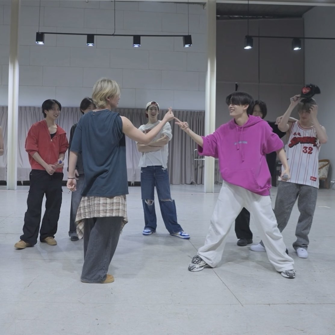 heartmeoaw's tweet image. เมมเบ้อยิ้มแทนเราหมดแล้วค่ะ🚶🏻‍♀️🌋🚶🏻‍♀️🌋