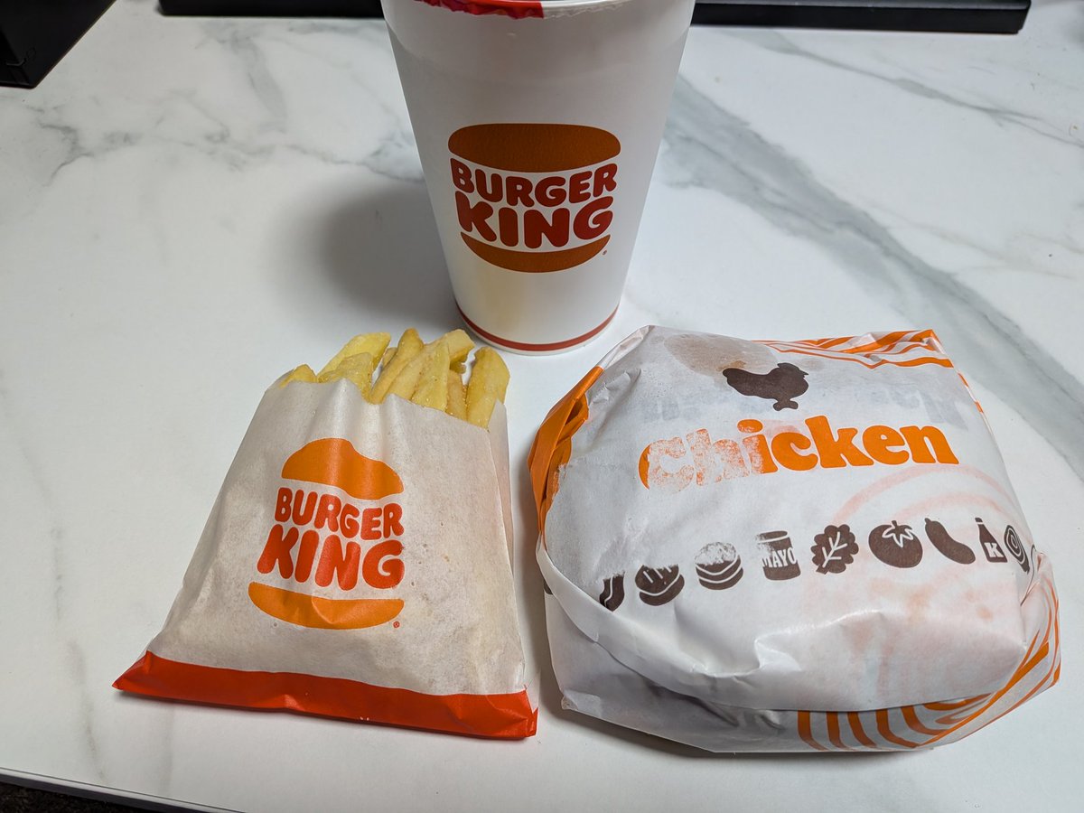 帰宅　今日の晩飯はバーガーキングなう