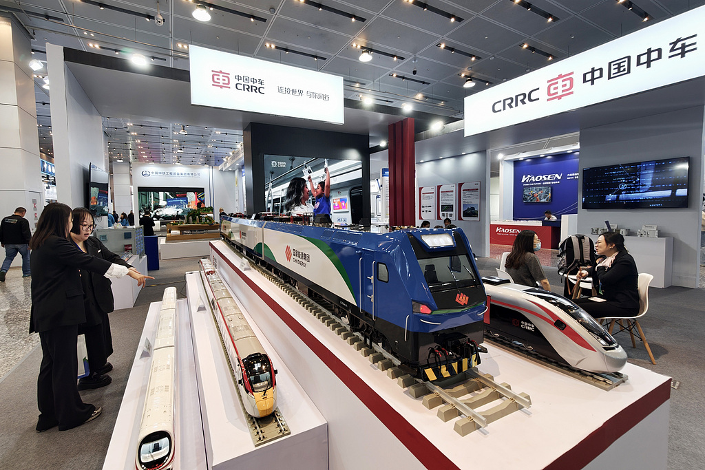 XisMoments's tweet image. The number of high-value invention #patents held on the Chinese mainland had reached 2.29 million by the end of last year, growing at a faster pace than that of overall invention patents. #Innovation