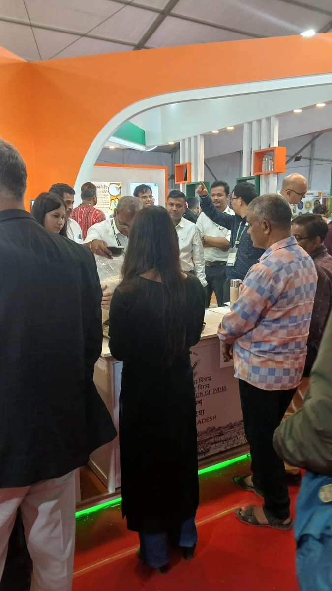 AssamFci's tweet image. 15वां ईस्ट हिमालयन ट्रेड फेयर,  28.01.2026 तक चलेगा। जनता का उत्साहजनक रुझान यह दर्शाता है कि एफसीआई अपने उद्देश्य—जनसाधारण को उच्च श्रेणी का अन्न उपलब्ध कराने—की दिशा में निरंतर सफल हो रहा है।
#FCI #FoodForAll 🌾@fci_india @fci_ne @ITPODesk @PTI_News