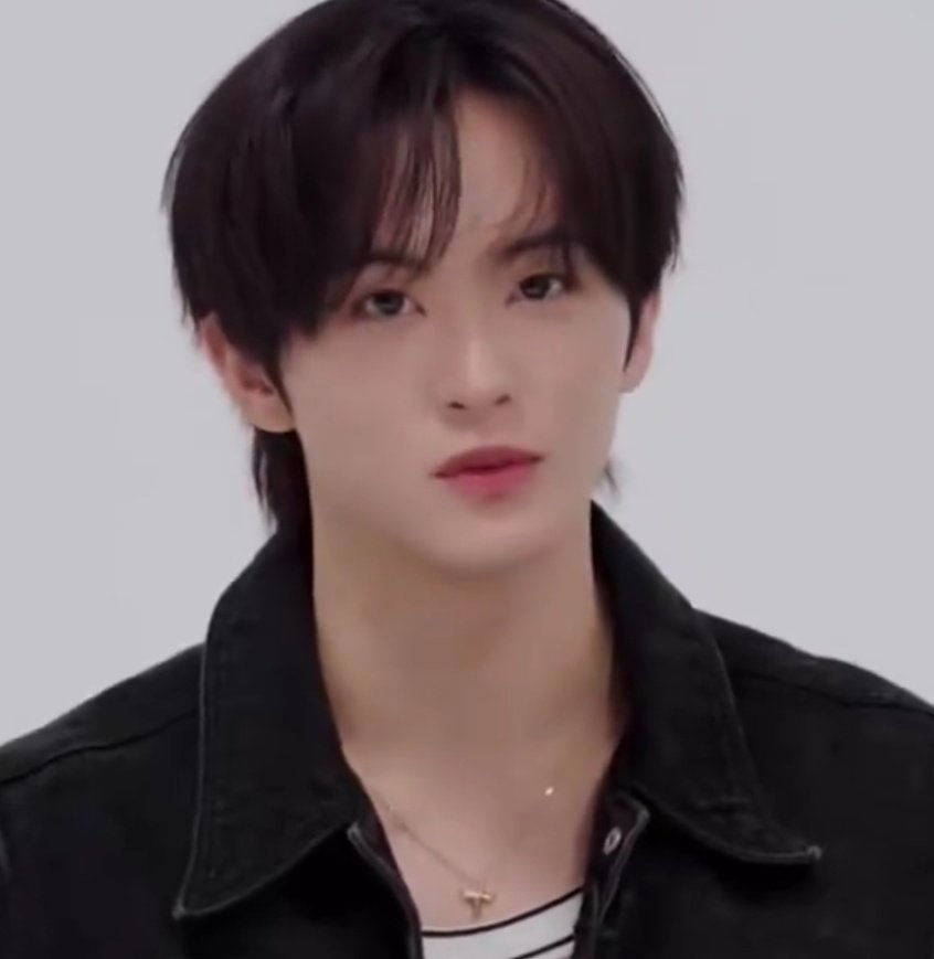 lubmluv's tweet image. 마크 너무 청순하고 이쁜데 어떡하죠🥹❤️