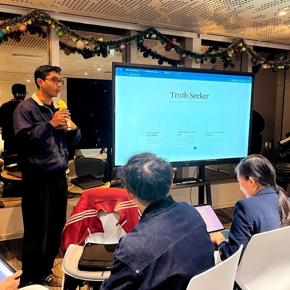 atoms_dev's tweet photo. 🔥310 people joined Atoms’ first hackathon, held on Jan 18 in Hong Kong..

Co-hosted by MindWorks Capital and Lonely Octopus, "Builder Night" brought together founders, engineers, and operators to actively build, not just listen.
It practiced Vibe Business: fast building, user closeness, and shipping working iterations.

Thanks to all involved. More events coming.