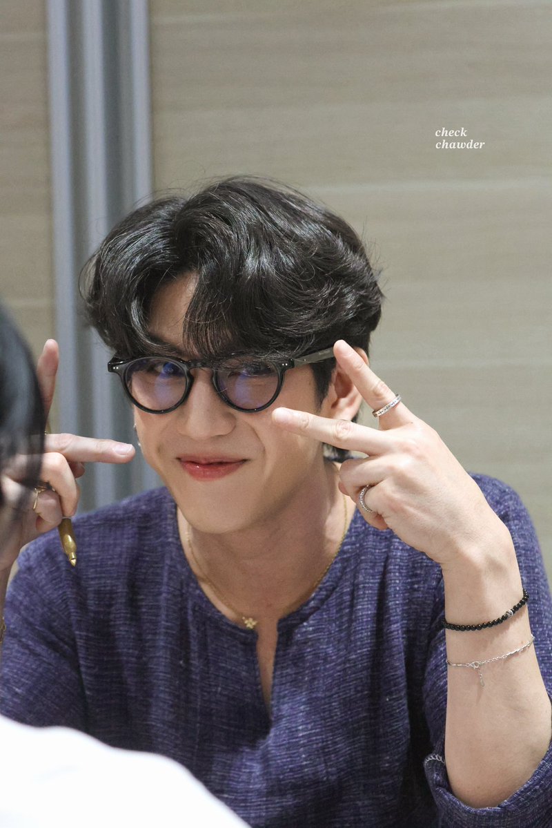 มานดื้อมักก

JS AVOCEAN FAM SIGN
#สนามอ่านเล่น2026xJimmySea #sea_tawinan