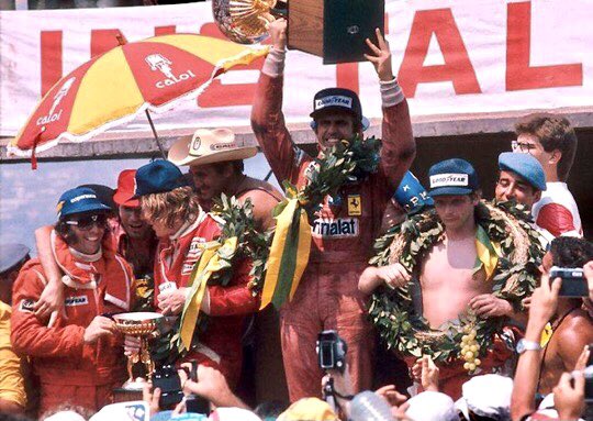 Pasiontuerca's tweet photo. 23 DE ENERO 1977: Largando desde la 1° fila Carlos A. Reutemann gana el GP de Brasil en Interlagos con la Ferrari  312T2 a 181,720 kph en lo que seria su 1° triunfo con la casa de Maranello, completaron el podio James Hunt con Mclaren y Niki Lauda con otra Ferrari https://t.co/ga9KRJathz
