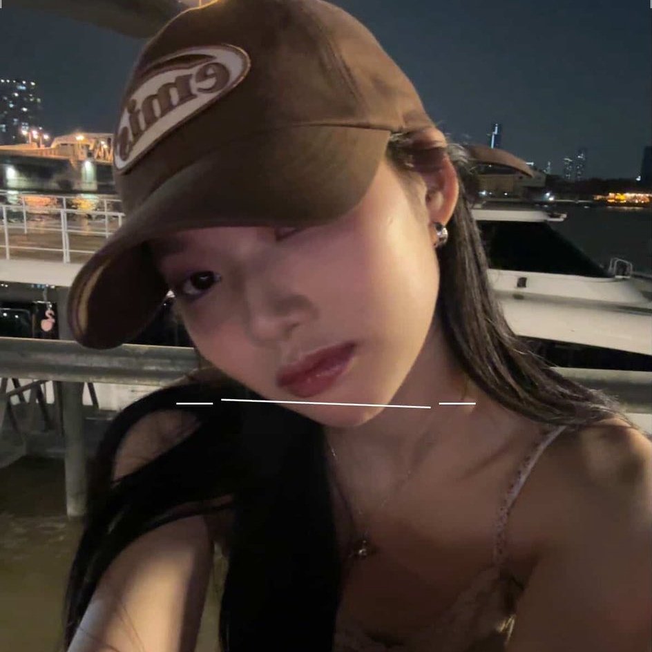 sophie tweet media