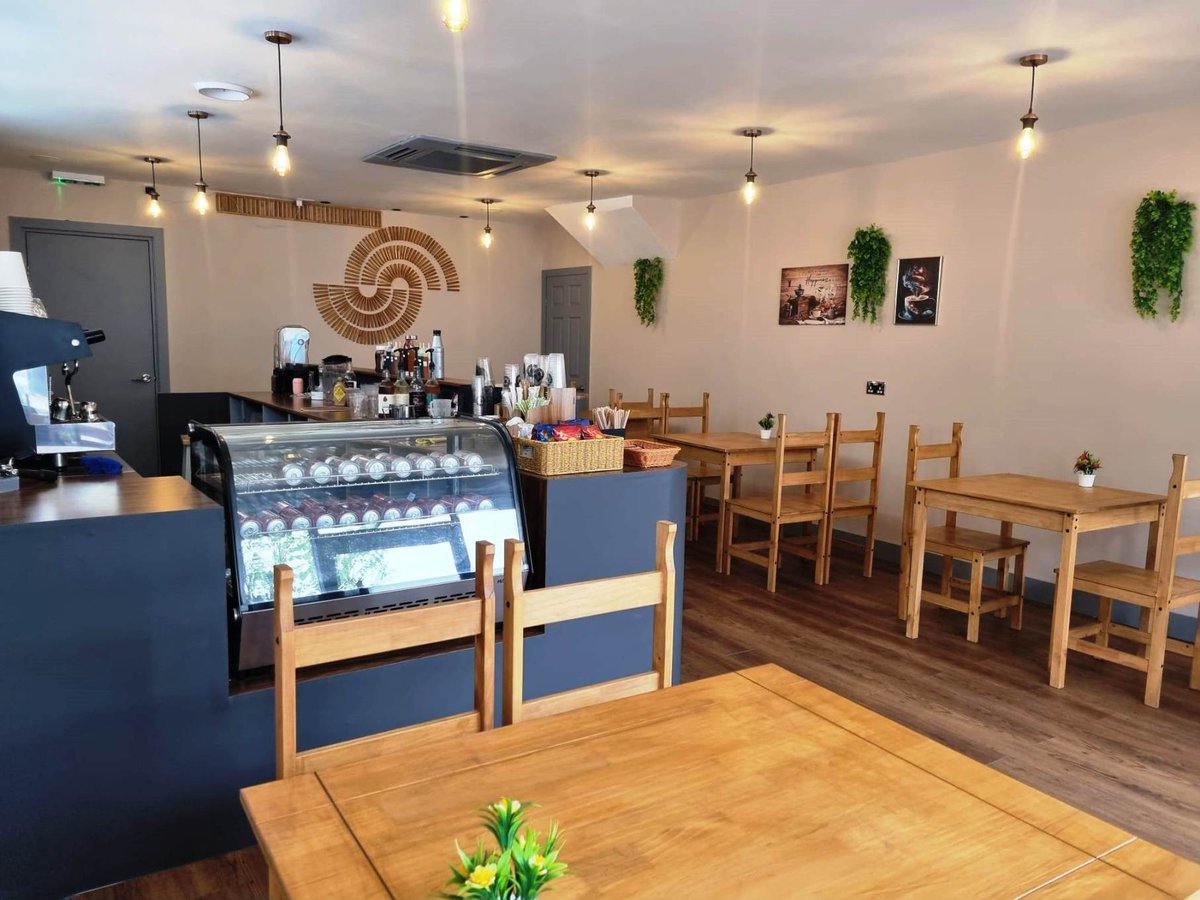 PaviourPS's tweet image. CAFÉ / COFFEE SHOP WITH FULL A1 LICENCE (2300)
IDEAL FIRST TIME PURCHASE - GREAT EXPANSION POTENTIAL IN NEW HANDS
FULLY FITTED &amp;amp; READY TO TRADE

REF: C3063

BUSY HIGH STREET LOCATION, SOUTH EAST LONDON — REDUCED £28,000
LEASEHOLD + SAV

CALL FOR DETAILS - 01702 667 111