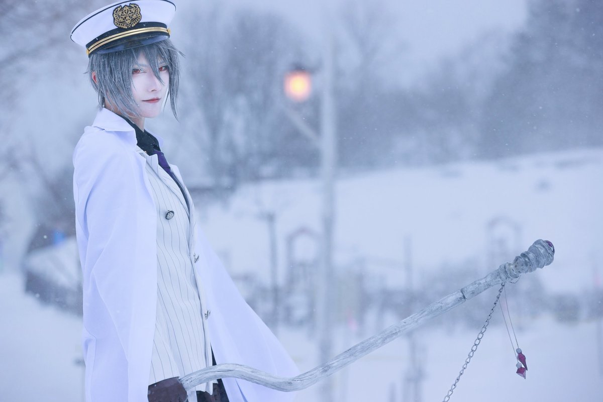 【cosplay/mhyk】

凍てつく冷たさの中で
　　白い悪魔が此方を見ていた

photo:Mochyさん(<a href="/osjun/">Mochy Photo</a>)
#まほやく_cos
