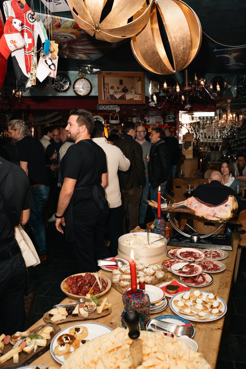 Trust Square tweet media