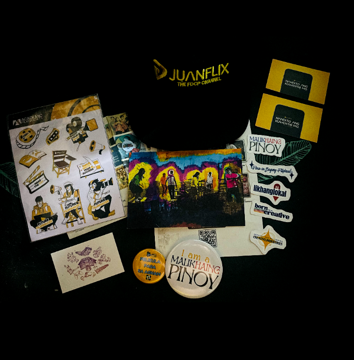 bu10bp's tweet image. This was taken last year during the first launch of the JuanFlix app. 

had a chance to take a photo with one of the main cast of the film "Cleaners" w/ their signature pose, 

 #JuanFlixPh #NanditoAngKwentoMo @JuanFlixPH