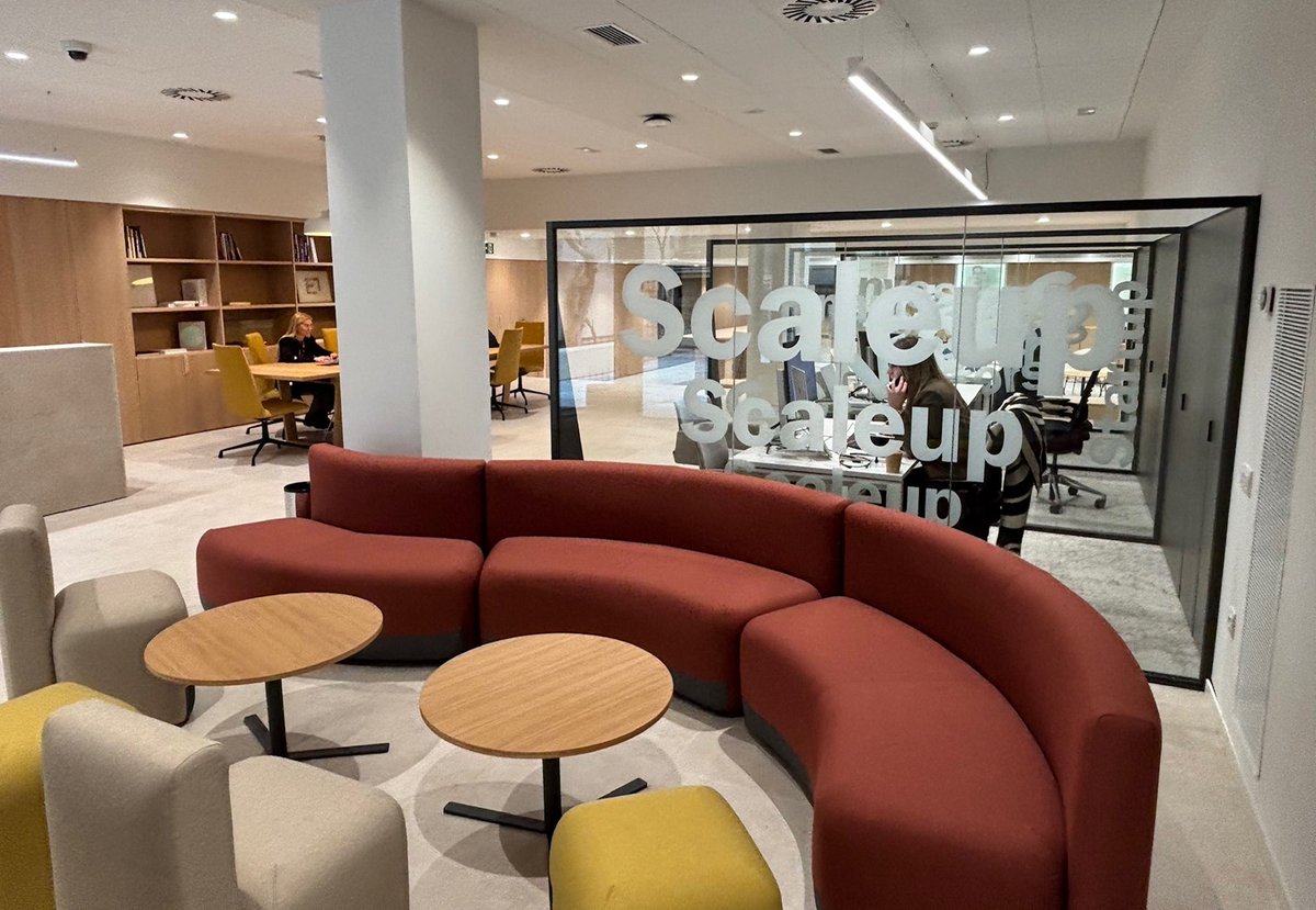 BStartup tweet media