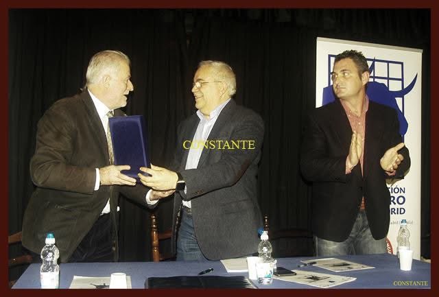 Lamentamos profundamente el fallecimiento del periodista Miguel Ángel Moncholi. Desde la Asociación El Toro de Madrid queremos trasladar nuestro más sentido pésame y nuestras condolencias a sus familiares y amigos. DEP.