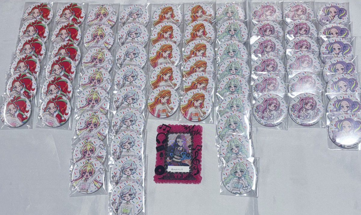 mzktsik's tweet image. 【交換】アイカツプラネット！HAPPY∞5th 缶バッジ 神戸マルイ

譲:ハナ ルリ キューピット シオリ アン サラ ローズ
求:ビートちゃん

ビートちゃんは買取もいたします！
郵送でのお取引です！
お気軽にお声掛けください☺︎