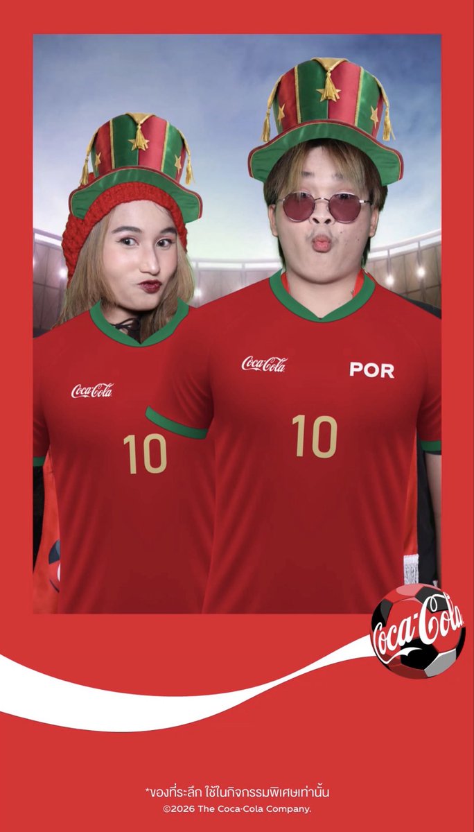 fonnonale's tweet photo. ครั้งหนึ่งในชีวิต…
ได้เข้าใกล้ FIFA World Cup™ Original Trophy ของจริง ⚽✨
ซ่าแบบโค้ก ใกล้แบบที่แฟนบอลฝัน 🥤🔥

📍 River Park ชั้น G, ICONSIAM
🗓 24 มกราคม 2569 

 #โค้กเปิดฟีลซ่าส์  #FIFAWorldCup https://t.co/k5dGXs0GHj