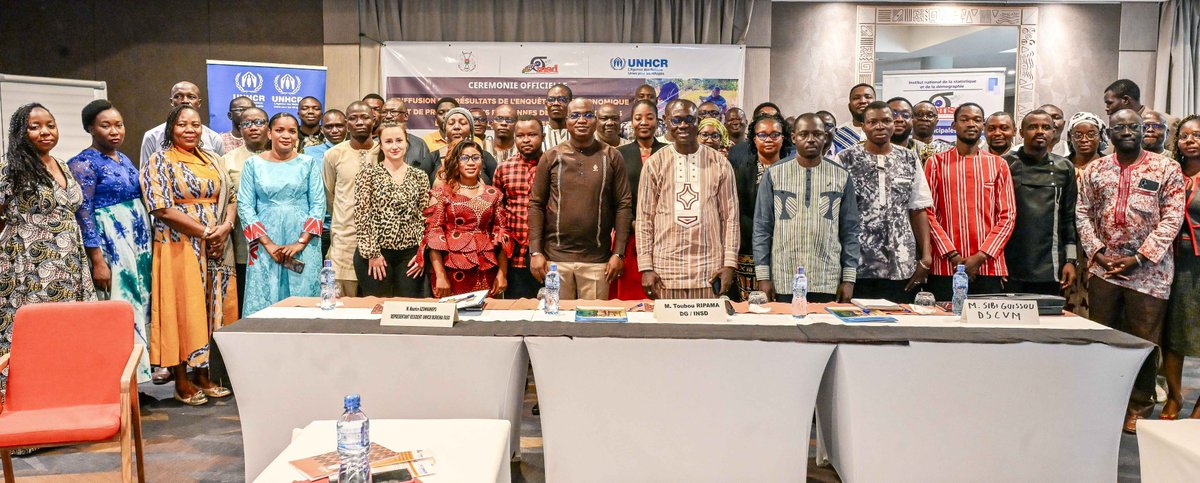 Mieux comprendre les impacts socio-économiques des déplacements forcés au 🇧🇫 : #INSD et #HCR restituent les résultats de l’enquête sur les PDI et communautés hôtes, initiée par le #JDC et le #P21 à Ouagadougou.
Des données essentielles pour des réponses durables. <a href="/FCDOGovUK/">Foreign, Commonwealth & Development Office</a> @WBG
