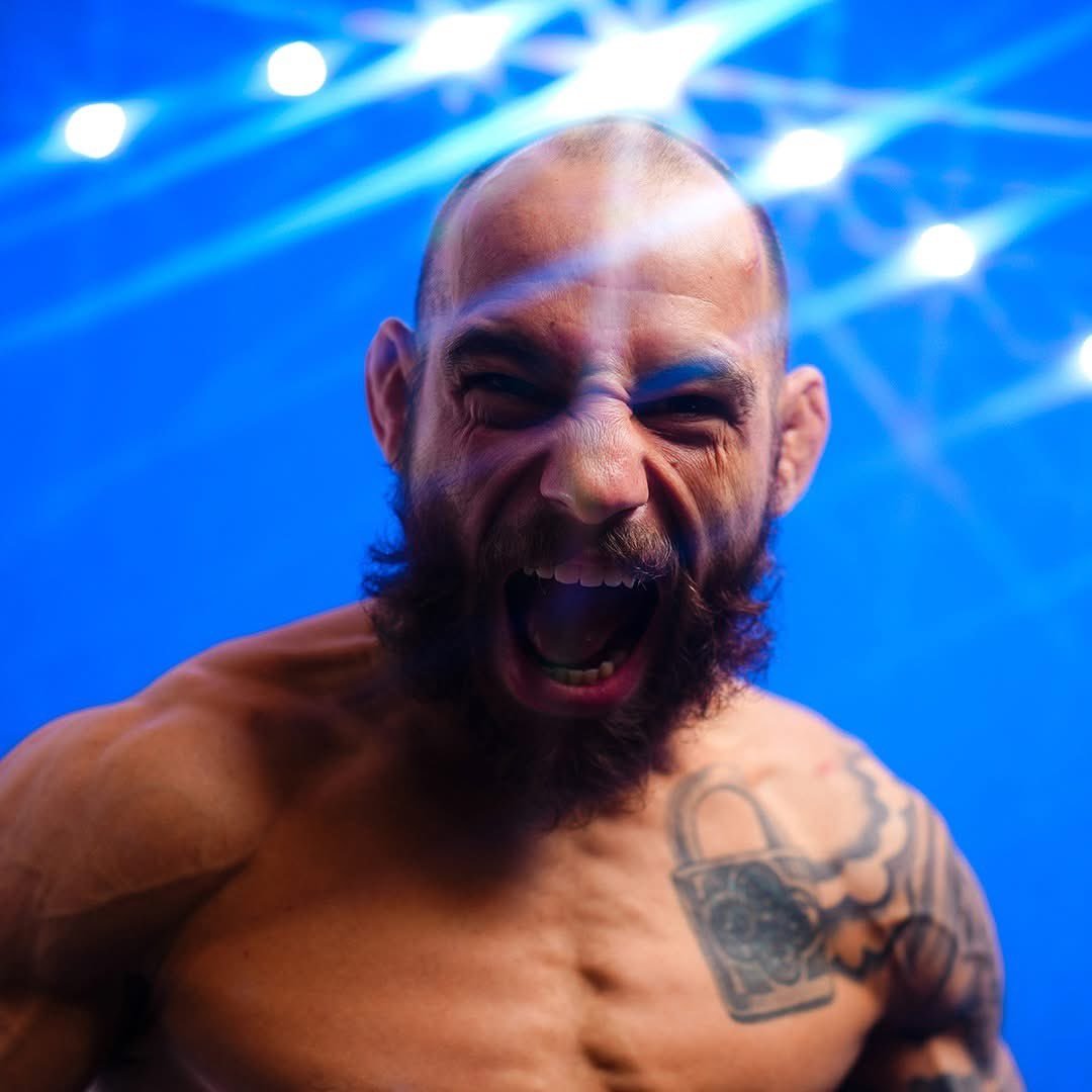 JG2 (@jg2mma) on Twitter photo 