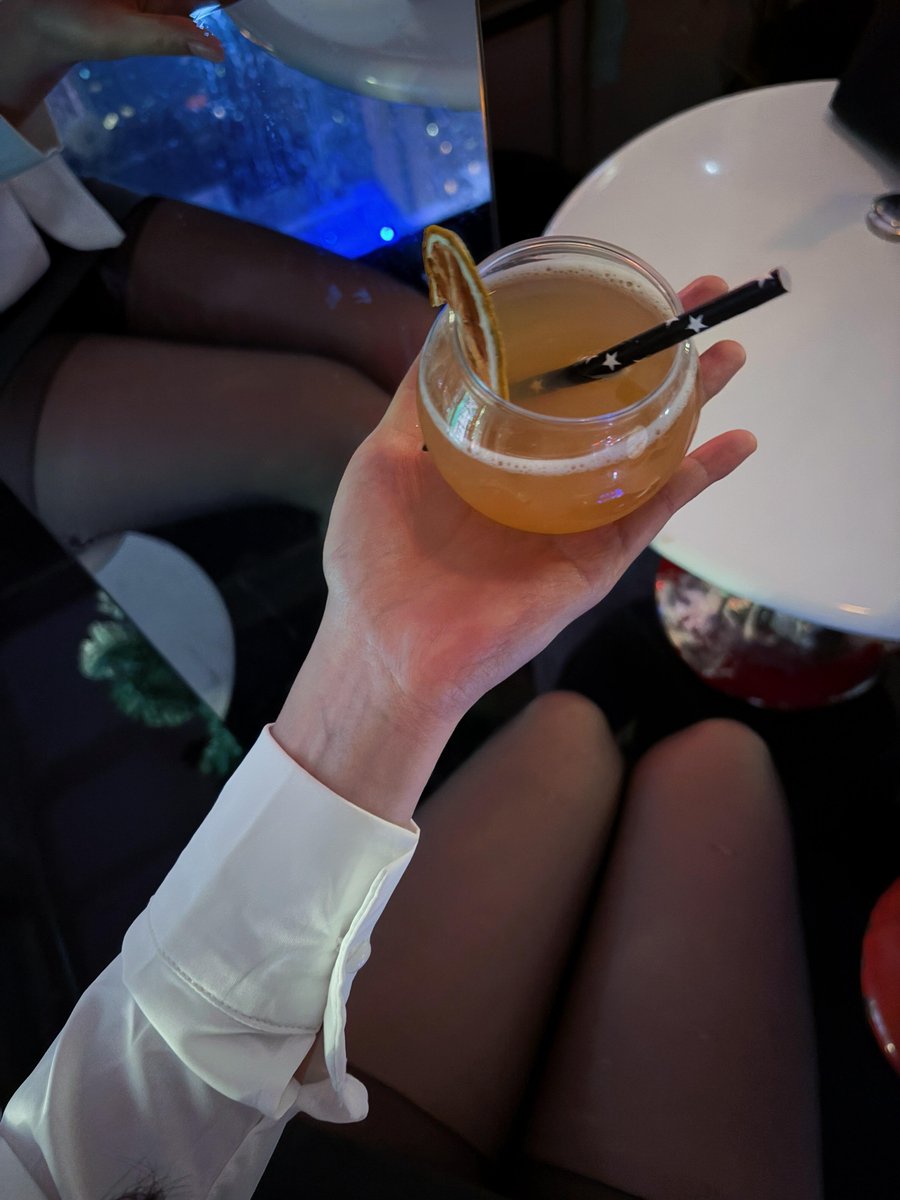 喜上眉梢 tweet media