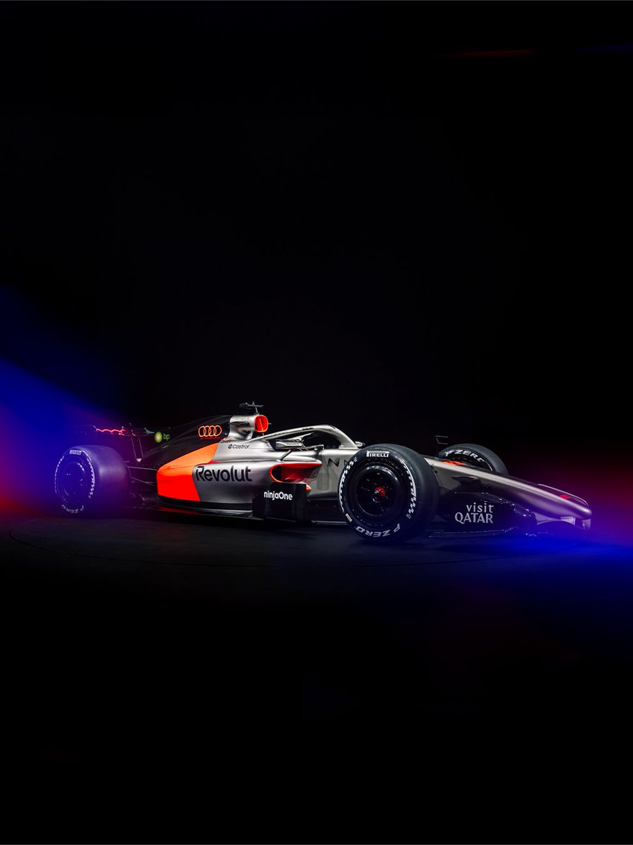 Hampir semua tim telah meluncurkan livery terbarunya pada musim ini. Kira-kira mana favorit kalian?

#F1