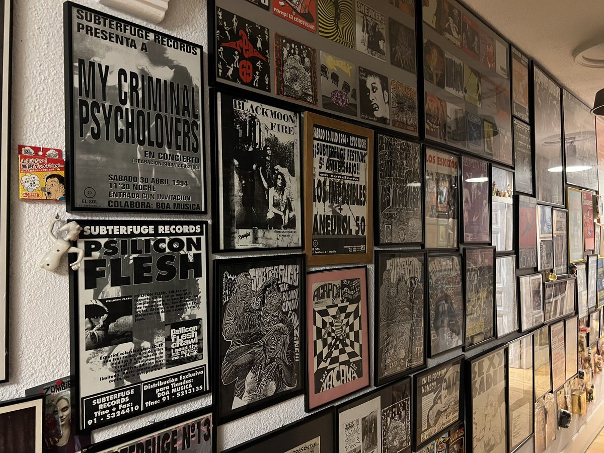 abriverad's tweet photo. 🤓Qué pasada (y desfase) es siempre visitar el cuartel general de @Subterfugerec

❤️‍🩹Belleza de archivo de @CarlosSubter https://t.co/CVvf1NPCmz