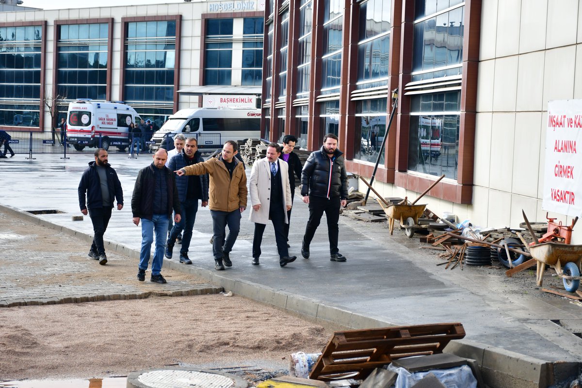 📍 Biga Devlet Hastanesi

Kaymakamımız Sayın Ercan Kayabaşı, Biga Devlet Hastanesinde devam eden altyapı çalışmalarını yerinde inceleyerek yetkililerden bilgi aldı.

#Çanakkale #Biga

<a href="/Ercan_Kayabasi/">Ercan KAYABAŞI</a>