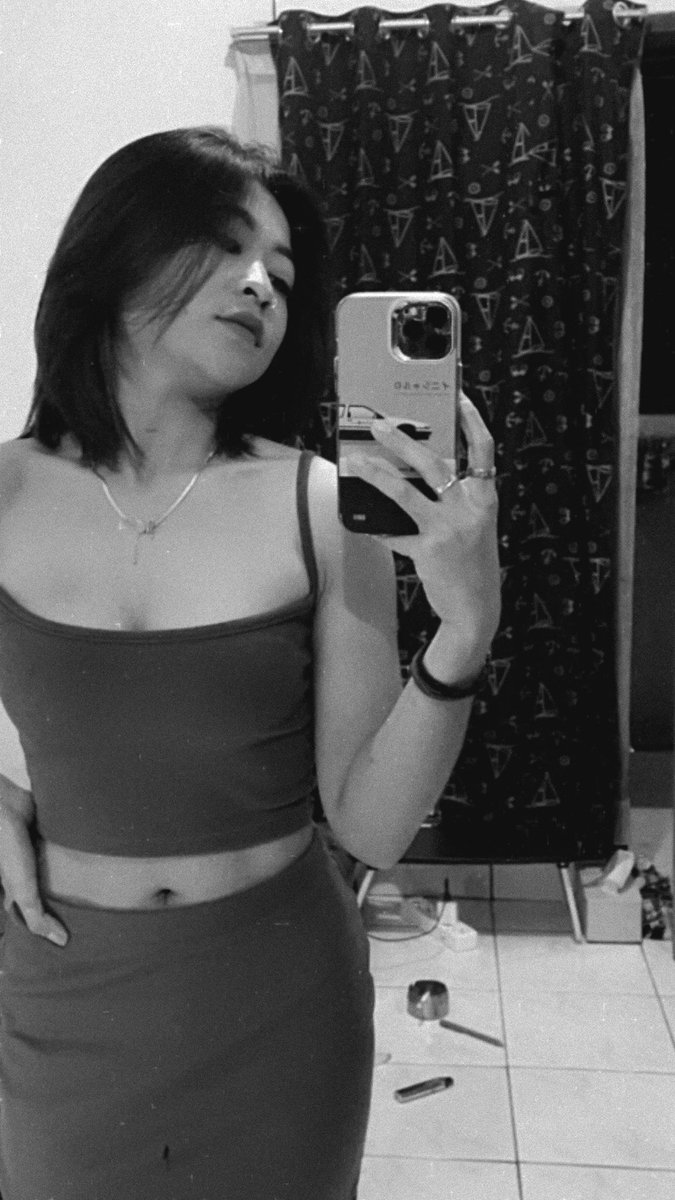 Lianaa🐼 tweet media