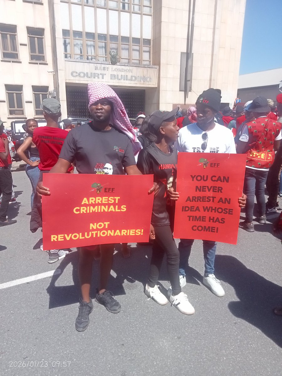 1Tshwarelo's tweet photo. #HandsOffCIC https://t.co/ElgpDQ7cmz