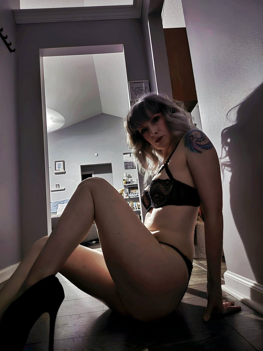 𝕂ҼⅰԵⅰ™ tweet media