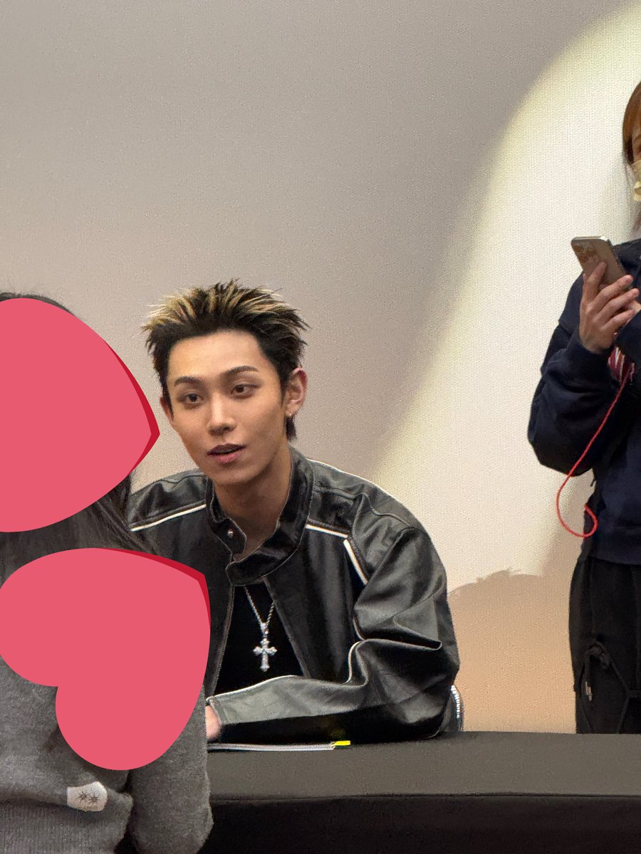 ryulngshot4sho's tweet image. #LNGSHOT for today’s weverse offline fansign event ❤️

#롱샷 #OHYUL #RYUL #WOOJIN  #LOUIS