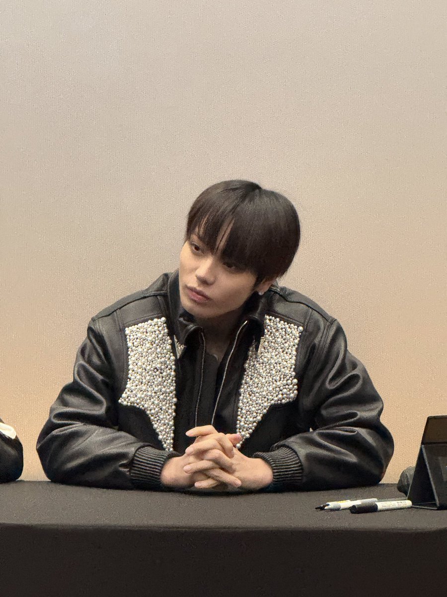 ryulngshot4sho's tweet image. #LNGSHOT for today’s weverse offline fansign event ❤️

#롱샷 #OHYUL #RYUL #WOOJIN  #LOUIS