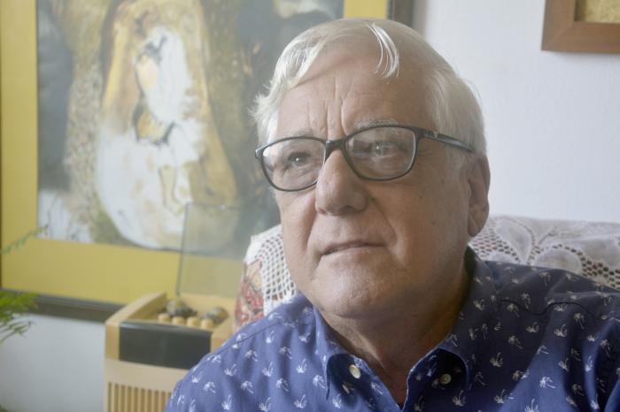 👏💓📖| «El mayor premio alcanzable es el placer del trabajo amado».

📌 ¿Para qué escribir sino para ser socialmente útil?, dice en conversación con Granma Virgilio López Lemus, quien recientemente mereciera el Premio Nacional de Literatura.

Leer  aquí:
acortar.link/WpFOEs