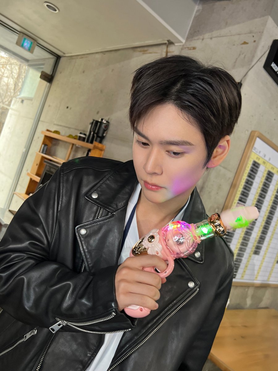 eunseokarchives's tweet image. eunseok instagram update