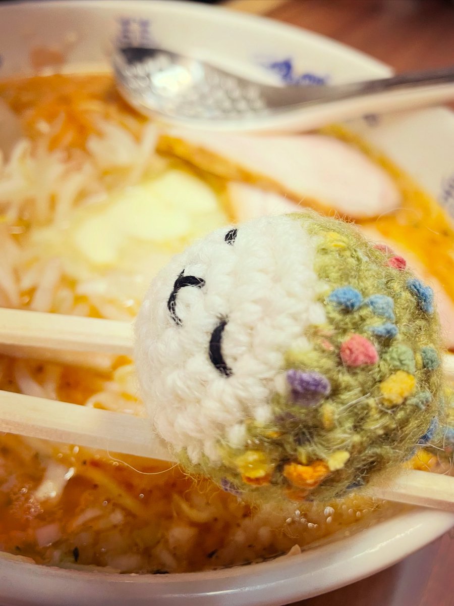 🍜深夜の背徳とおたま

塩の小辛＋バター
#ラーメン一番 

#おたま #あみぐるみ