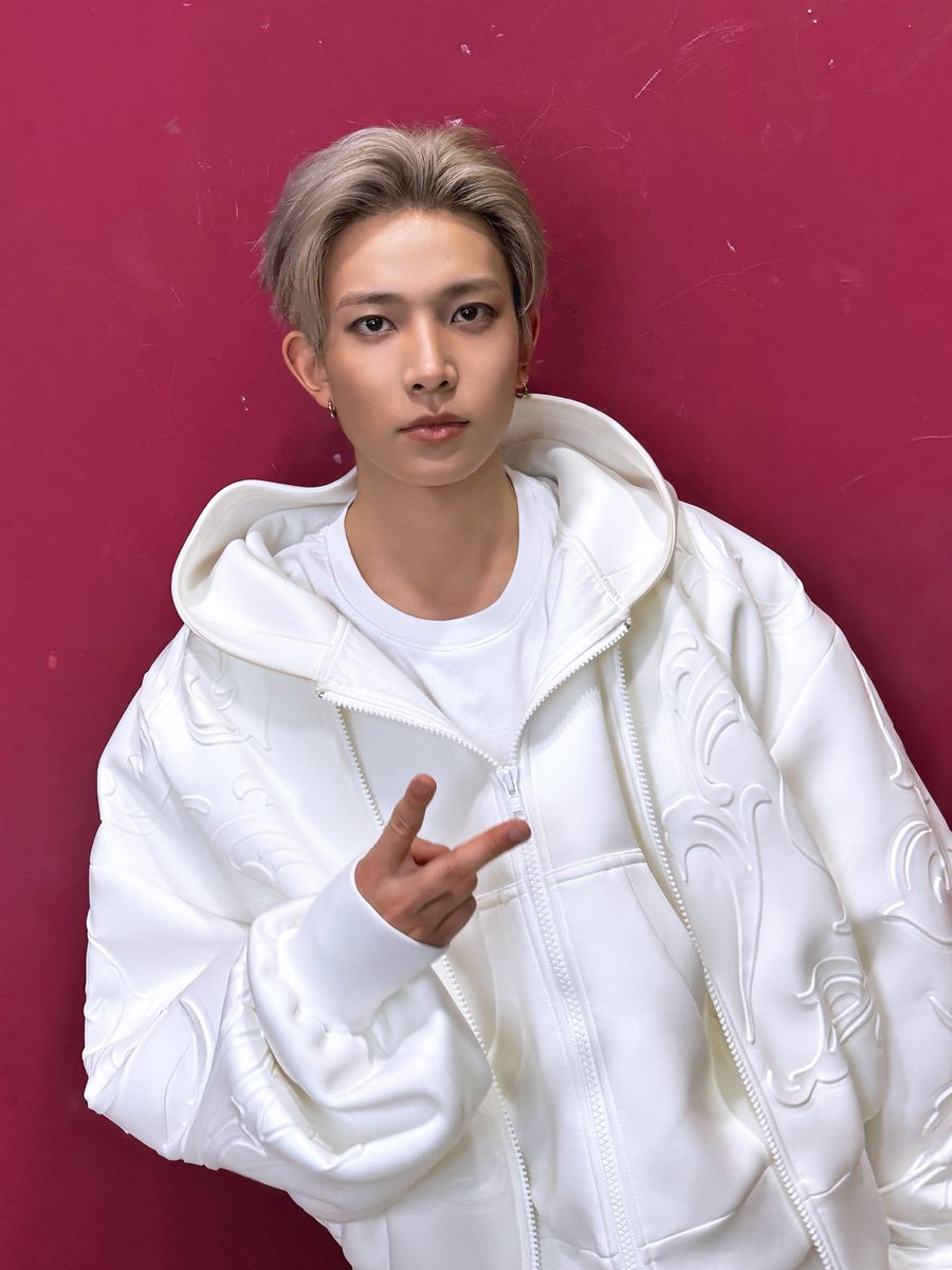 ENHYPEN_members's tweet image. 🤍 🤍 🤍 🤍 🤍 🍇 🤍

#ENHYPEN #EN_Knife
#THE_SIN_VANISH