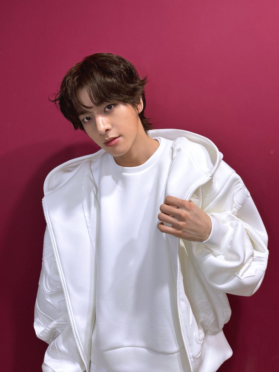 ENHYPEN_members's tweet image. 🤍 🤍 🤍 🤍 🤍 🍇 🤍

#ENHYPEN #EN_Knife
#THE_SIN_VANISH