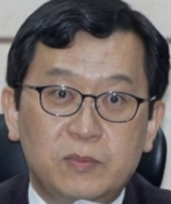 rrittirr's tweet image. 이새끼가

그새끼라며

대장동 재판 무기한 연기한 

그 새 끼