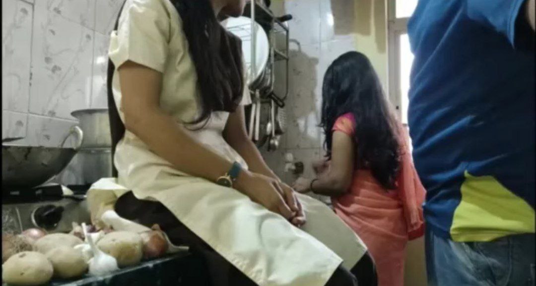 ViralCherry's tweet image. There is something else cooking in the kitchen 🥵

Those who know 🌚💀