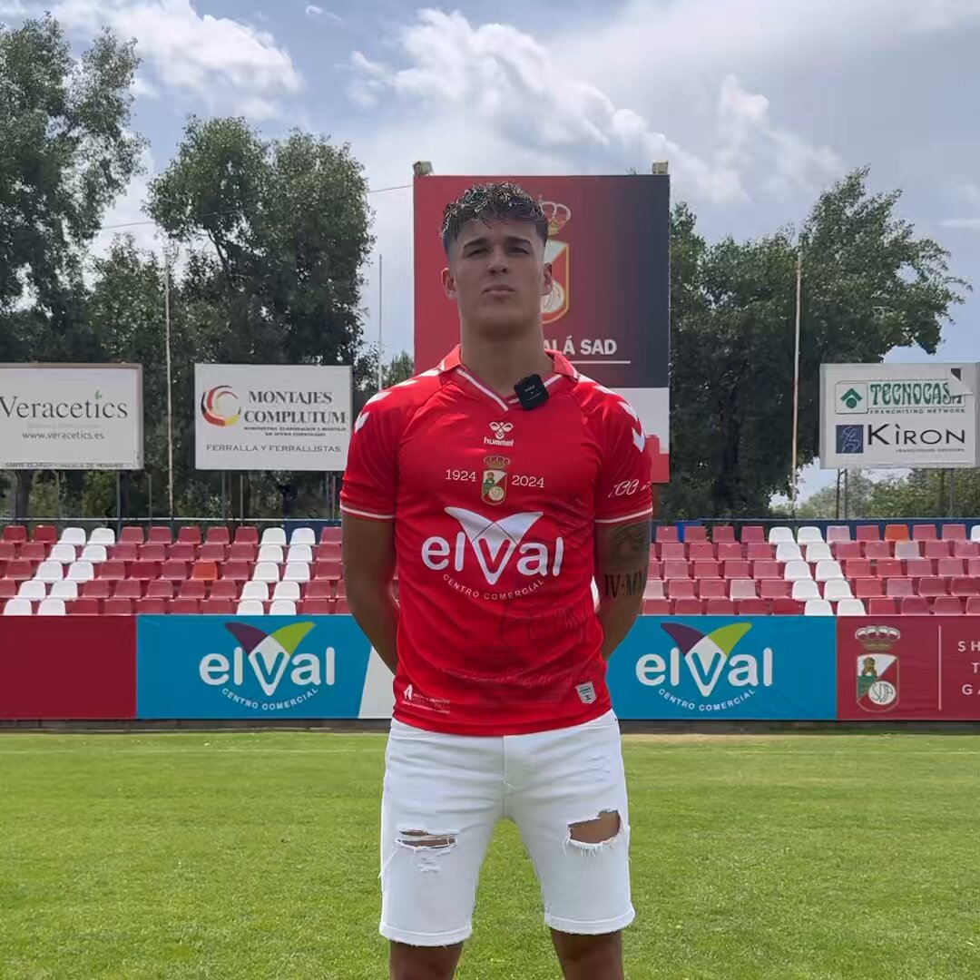 📢 FICHAJE EN CIERNES 📢

Dani Nieto es el lateral sub-23 polivalente elegido por Néstor Susaeta para incorporarse al <a href="/deporguada/">C.D. Guadalajara 🟣⚪️</a> en este mercado de invierno.

Ascenso con la <a href="/rsda_oficial/">RSD ALCALA SAD</a> a 2ªRFEF y uno de los más destacados en esta campaña 25/26 en el cuadro alcalaíno.
