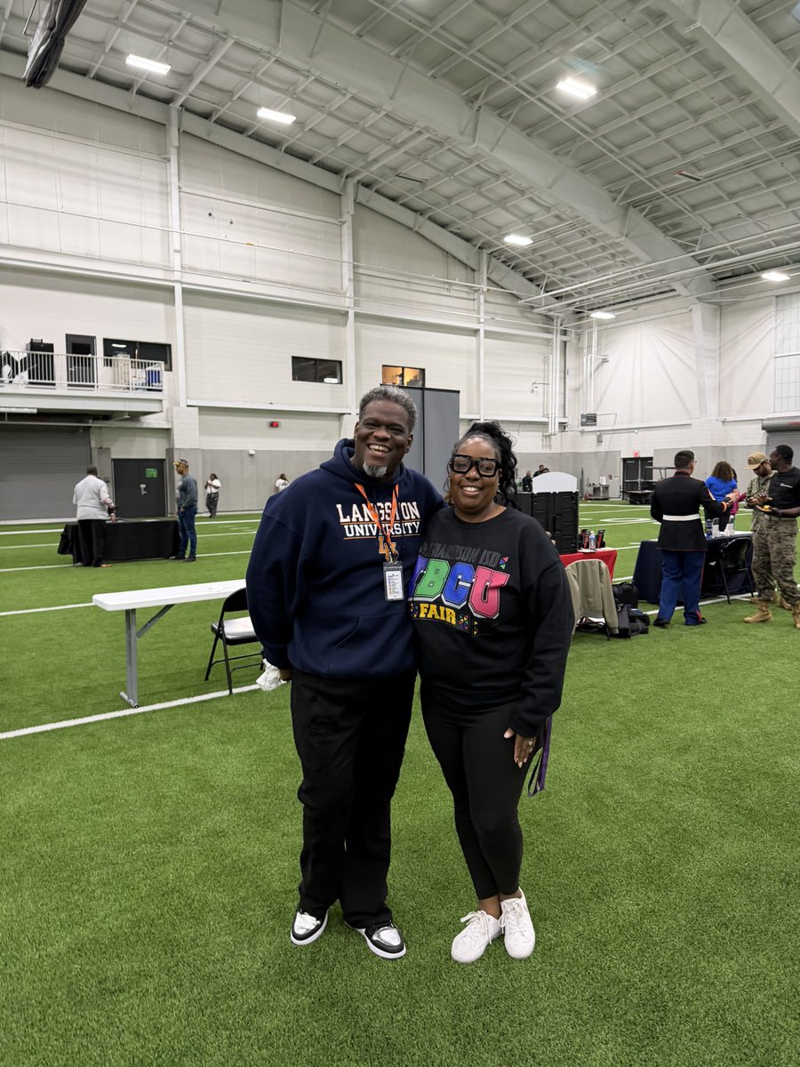 Dr. DarWIN P. Spiller tweet media