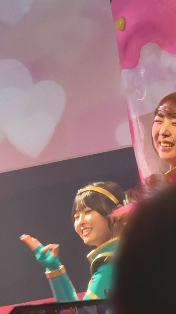 あきちゃんページ ㊗️デビュー #特撮がるず 超満員で凄かった〜‼️ 始まる前から、会場