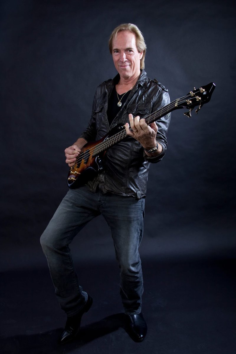hirockmexico's tweet photo. 🚨 #ULTIMAHORA 🚨
Se confirma el fallecimiento de #FrancisBuchholz, bajista histórico de la banda alemana #Scorpions a la edad de 71 años por cáncer. 

Descanse en paz 🕊️

#hirock #23Enero #23Ene #HardRock #rock #musica #noticias https://t.co/04nWqcaNGN
