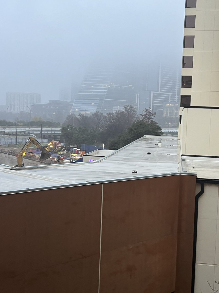 bugoutranchbeef's tweet image. Another morning in downtown Austin… 🏙️  
I can’t wait to get back to the wide-open country. 🌾🐄  

Fresh air, quiet skies 

Who else is ready to trade concrete for pasture?  

#RanchLife #TexasBeef #GrassFed #BugOutRanchBeef  
bugoutranchbeef.com